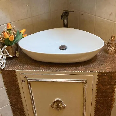 Casa Guardiola 2 *